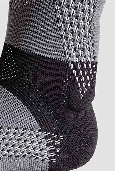 JuzoFlex Achill Xtra Achillessehnenbandage aus kompressiven Gestrick mit geformter Silikoneinlage