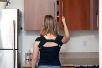 Vorschau: SWEDISH POSTURE Feminine Schulterstütze Haltungstrainer für Frauen