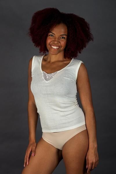 Moser Care Angora Damen Unterhemd naturweiß ohne Arm mit Spitze am Ausschnitt