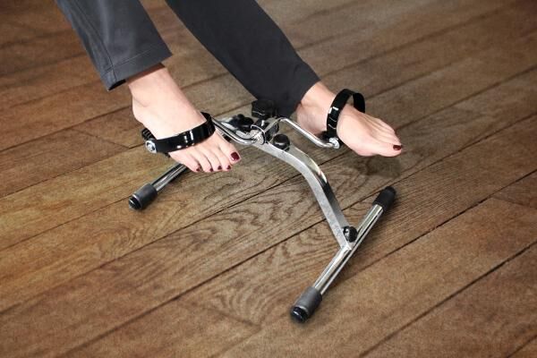 Vital Comfort Pedaltrainer mit einstellbaren Wiederstand - Auch für die Arme verwendbar