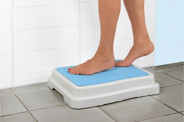 Vital Comfort Trittstufe Badezimmer mit einer Anti Rutsch Oberfläche